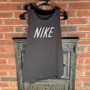 Nike women’s tank top